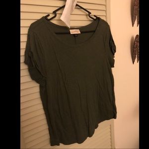 T-shirt w/tie sleeve